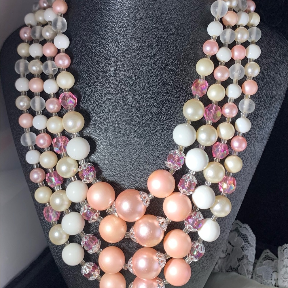 VINTAGE MULTI STRAND PINK & WHITE BEADED CRYSTAL NECKLACE